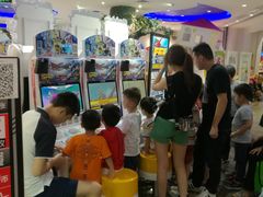 -反斗乐园π·电玩·高空拓展·蹦床(龙华天虹店)
