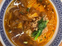 辣肉面-沪西老弄堂面馆(定西路店)