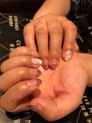 -悦指间美甲美睫