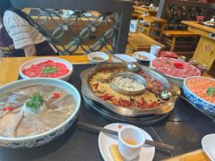 -一斗火锅·招财羊毛肚(北温泉九号店)