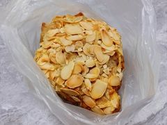 杏仁羊角-Dough&Joe团憩(瑞虹天地月亮湾店)