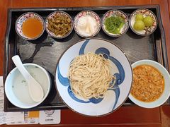 -寄畅興·百年蟹黄面·万国建筑群(外滩27号店)
