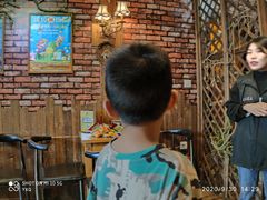 -MAX伯爵趣味互动密室逃脱(大坪D馆店)