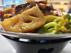 -天天向上素食餐厅(五台山店)