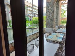 -亚龙湾希尔顿自助餐厅·海鲜·烧烤·沙滩BBQ·现场乐队