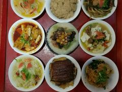 -蓝田九大碗民俗食府(蓝田店)