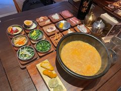 -银米·云南传统过桥米线(双廊黑金冠店)