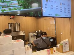-霸王茶姬(南强街店)