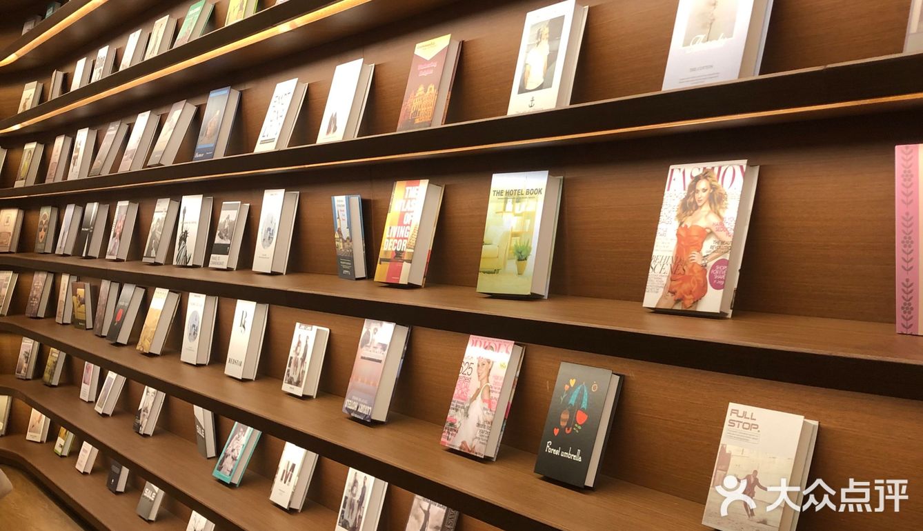磁器口后街书店,难得清净凉快