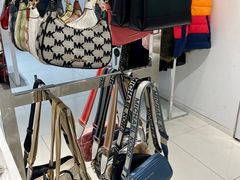 -百年港湾奥特莱斯(香炉礁店)