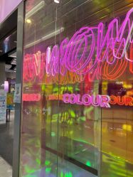 -WOW COLOUR