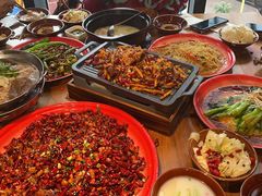 -半步颠小酒馆(繁花中心)