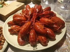 -巴厘龙虾·榜首油焖大虾(音乐学院·沿江酒馆店)