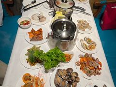 -领鲜活海鲜榴莲自助火锅(东门店)