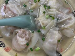 虾仁鲜肉馄饨-食惠里小笼包面馆(越秀店)