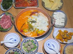 -洱火云南酸菜牛肉火锅(石景山当代商城店)