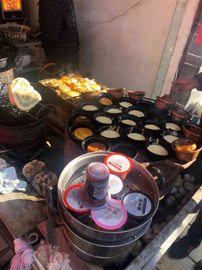 熨斗粑-"[薄荷]环境:位于会理古镇外面的一条街上."-大众点评移动版