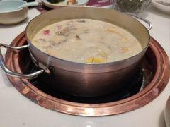 -洪氏嗨捞·猪肚鸡火锅(阳光天地店)
