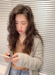 -水灵珑美容造型中心