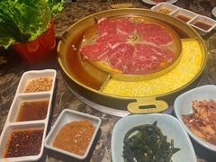 芝士锅底-猪啊牛呀羊啊铜盘烤肉(正大广场店)