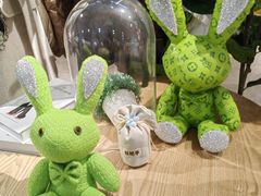 -奎屯友好时尚购物中心