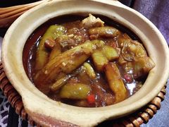 咸鱼鸡粒茄子煲-熠盛粤味(永康路店)