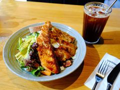 鸡肉牛油果沙拉-The Diner X餐厅(青岛万象城店)