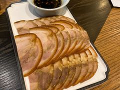 三少酱肘子-娄三少春饼·烤鸭(合生汇购物中心店)