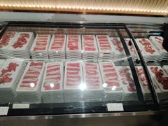 -嘎琉鲜切牛肉自助火锅