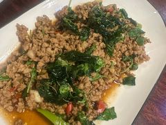 -Dang restaurant (patong phuket)