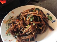 -朝伟清真铜瓢牛肉馆(三十年老·店)