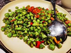 XO酱蛤蜊肉配新鲜四季豆-鹿港小镇(霄云店)