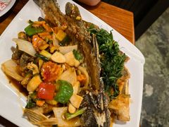 -Dang restaurant (patong phuket)