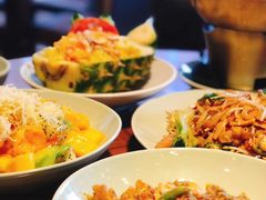 菠萝海鲜炒饭-mango tree芒果树泰国餐厅(青岛万象城店)
