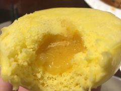 奶黄流沙包-悟长年潮汕菜砂锅粥(圣熙8号店)