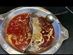 -重庆小天鹅火锅(中商广场店)