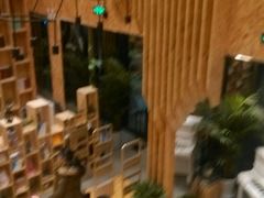 -新华里咖啡书吧(新华书店小寨店)