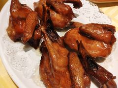 招牌烤乳鸽-石岐佬中山菜馆(张溪店)
