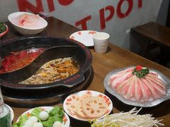 -牛市坎火锅(建设路店)