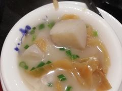 -老来福·非遗酸汤兔(凯旋路店)