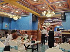 -乡村馕坑肉·烧烤·新疆菜·本地人更爱吃(阿勒泰首店)