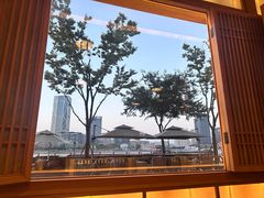 -蟹家大院 · 独揽江景(滨江店)