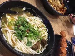-鑫花溪牛肉米粉(文星广场店)