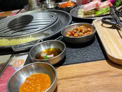 -GOGIYA·咕叽吖韩国传统烤肉店(东方新天地店)