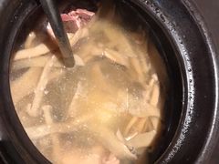 -饭桌故事·血鸭湘(荣宝华店)