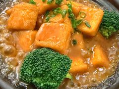 自制鲍汁豆腐煲-李记潮汕砂锅粥(营福路店)