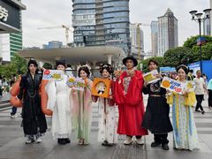 -观音桥步行街