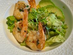 牛油果大虾色拉-弦月窗LUNETTE BY AMANDA(复兴路店)