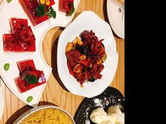 -山楂树融合菜餐厅