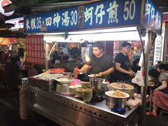 -六合夜市